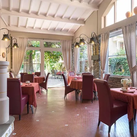 Hotel La Casa Pairal