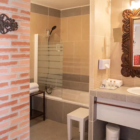 Hotel La Casa Pairal