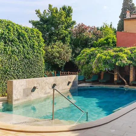 Hotel La Casa Pairal